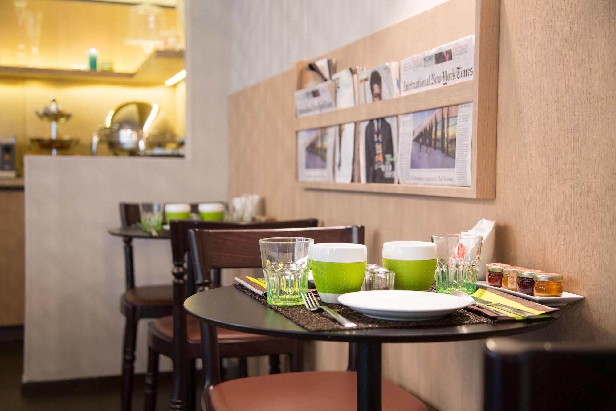 Hotel Le Marcel Paris Gare De L'Est Экстерьер фото